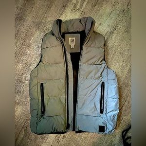 Gap Grey Puffer Vest